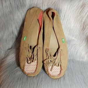 Sanuk leather shoes size 11
